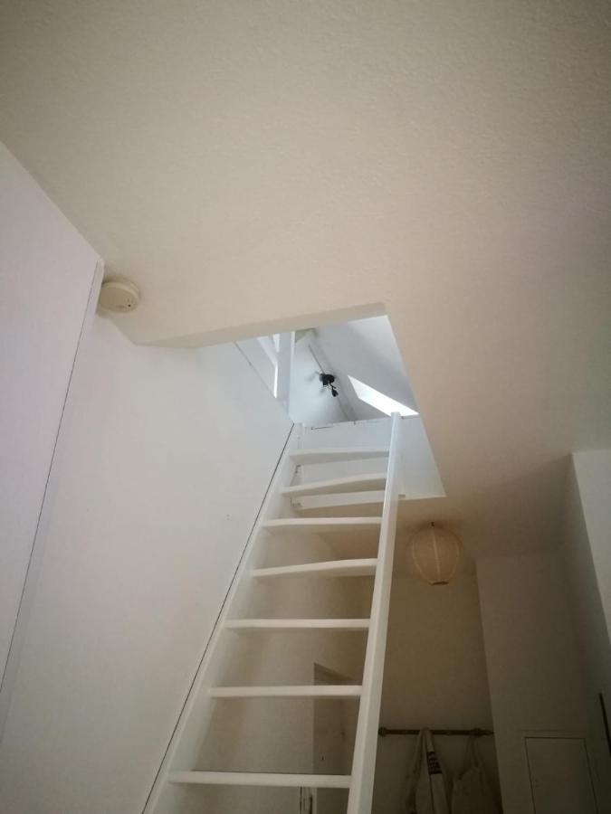 45 M² Maisonette-Wohnung In Uni-/Hauptbahnhofnaehe Duisburg Eksteriør billede